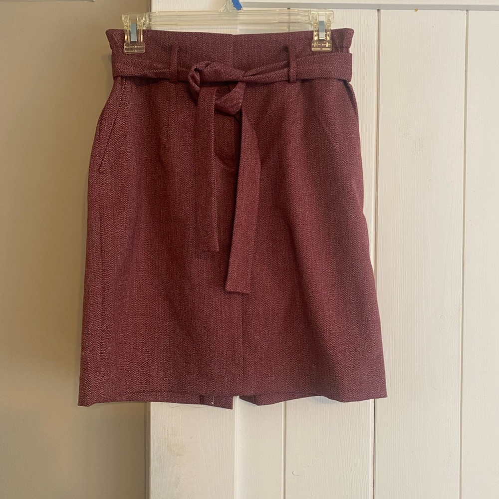 2/$20 Loft burgundy tie skirt size 2